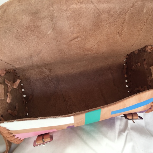 Handmade Mexican Round Leather Crossbody Purse, Hand Painted, one-of-a-kind, - Picture 8 of 8